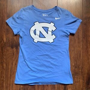 NIKE North Carolina Tar Heels Women Tee
